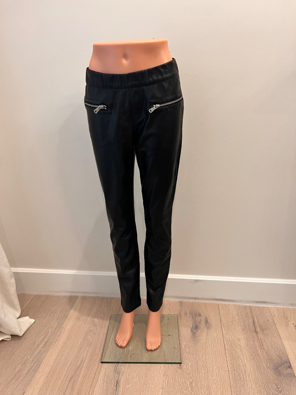 Avec Les Filles Faux Vegan Leather Zipper Skinny Moto Pants Medium